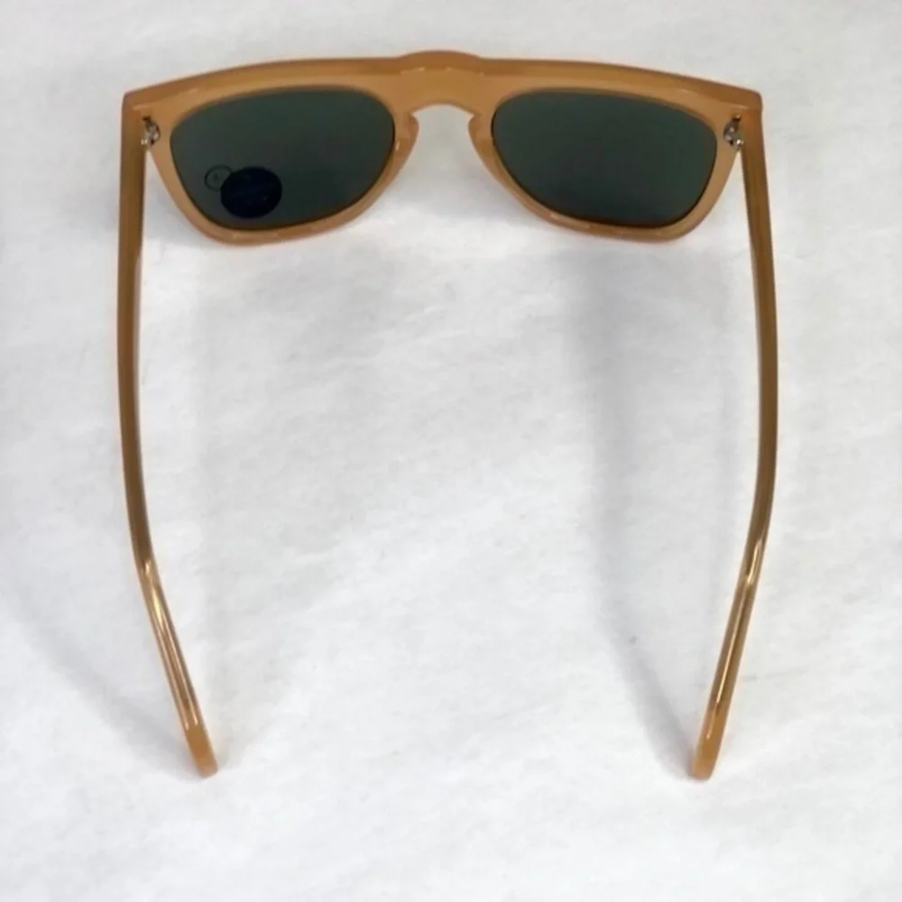 KOMONO Bennet Amber Sunglasses NEW tan gold shield UV400 - Picture 10 of 13